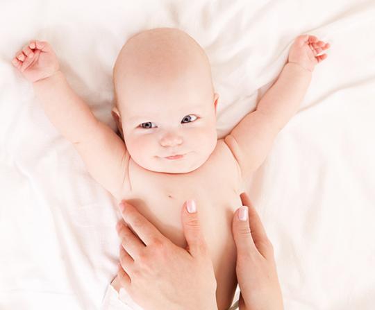 Soins d'ostéopathie pour bébé